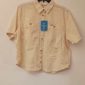 Columbia Women's Short-Sleeve Button-Down Shirt in Light Beige